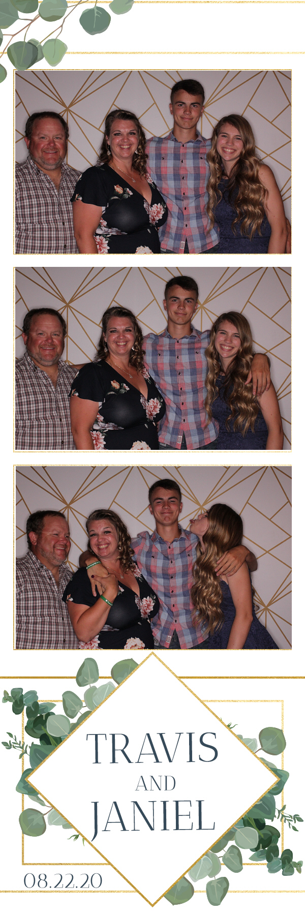 Jacquie & Dennis’ Wedding | View more photos from the event at gallery.photoboothbillings.com/u/PhotoBoothBillings/Jacquie-Dennis’-Wedding-0